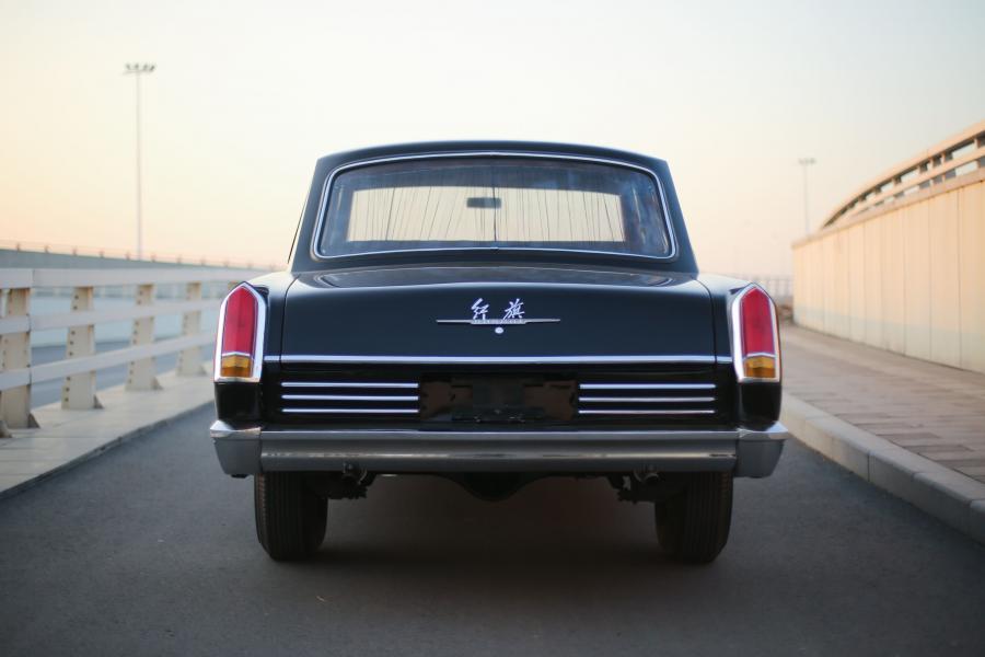  HongQi (CA771) 1990 года  (фото 7 из 19)